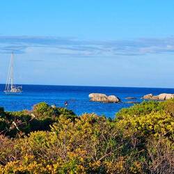 Au Paléolithique, les îles Lavezzi étaient alors émergées et formaient un passage jusqu'en Sardaigne