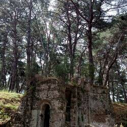 ... ein paar Ruinen ....