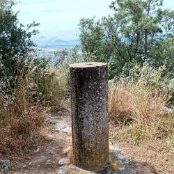 Gipfel erreichen ... einfache Säule.