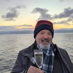 Celebrating 12am midnight sun. Cheers🥂