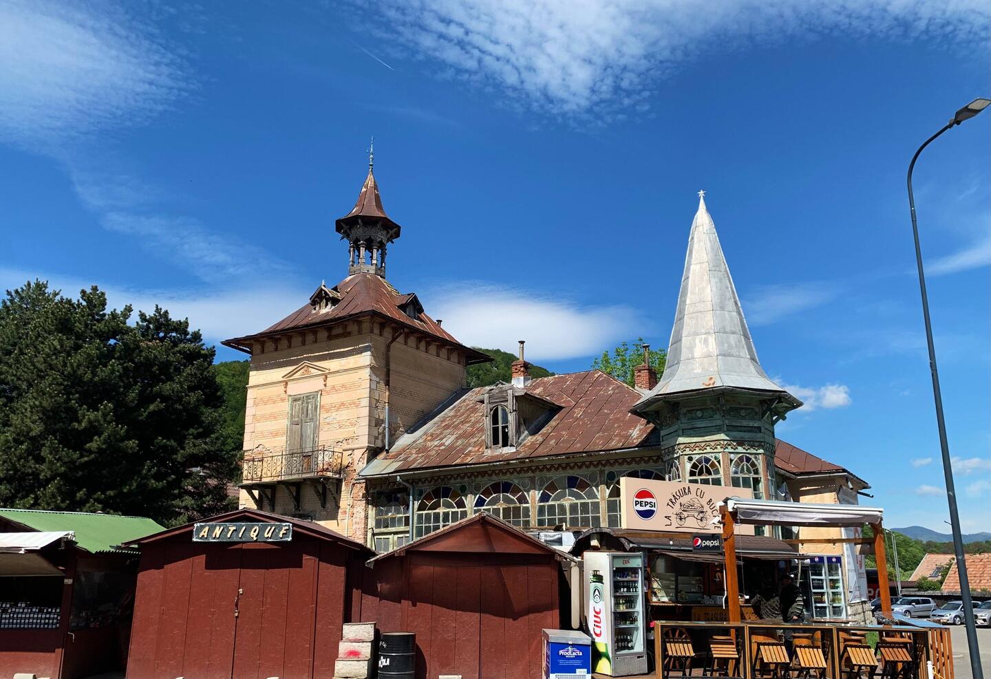 Der Weg zum Schloss. Souvenirs, Souvenirs