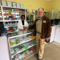 Fachgespräch unter Apothekern