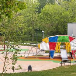 Lalín has a pig slide in the playground