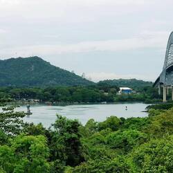 Puente de las Americas.