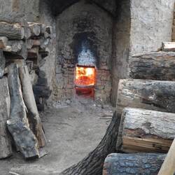 30m cube de bois pour un four pendant 15 jours 50000 tuiles !