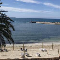 Strand direkt vor dem Hotel