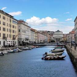 The Grand Canal. Not really so big or functional. Rich guys of Trieste's 19th c version of Vegas.