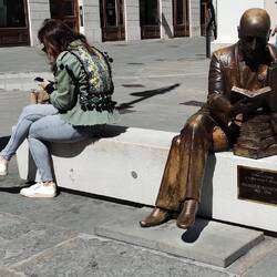 Reading body language