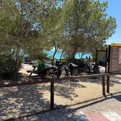 Heute haben wir gut geschwitzt bei 26 Grad und wolkenlosem Himmel.