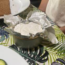 Brie aus der Dose in Panama😣 schmeckt wie es sich anhört