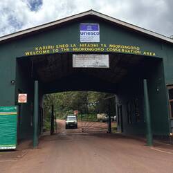 ...die Aufregung steigt, der Kindertraum wird wahr: Ngorogoro & Serengeti!