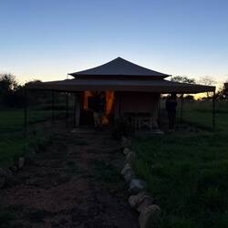 Unser "Erstaufnahmelager". Keiner rechnete mit uns! Keine anderen Gäste! Und wir ziemlich verwirrt!