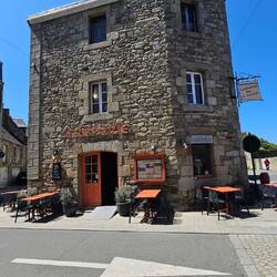 SCHÖNE Steinhäuser