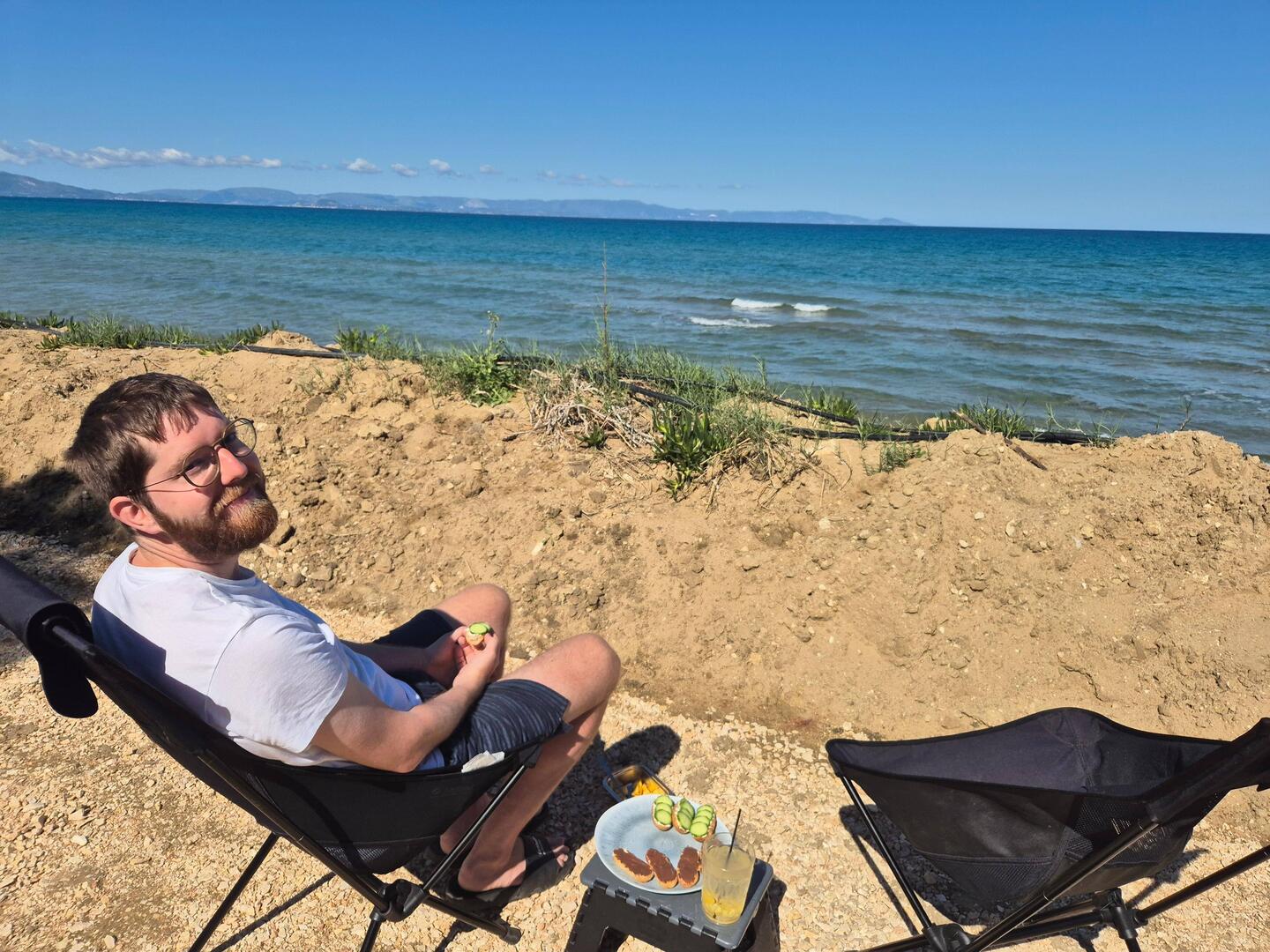 Frühstück am Meer☕🌊 #beste Platz ufm Camping ergattert