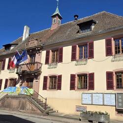 The town hall built 1782 has a commanding position at the centre of the village on the main street