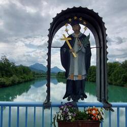 Wir starten auf der Inn Brücke.....
