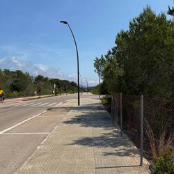 Sonntags, wie die letzten Male auch, mit sehr wenig Verkehr auf den Straßen.