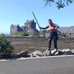 Fotomission: King Arthur: Ziehe ein echtes Schwert auf einem Stein