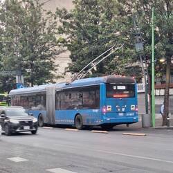 Sehr gut. Der Nahverkehr ist nahezu 100% elektrisch.