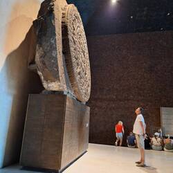 Hier sieht man die Dimension des Mayakalenders