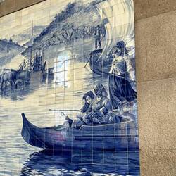 Sao Bento Train Station