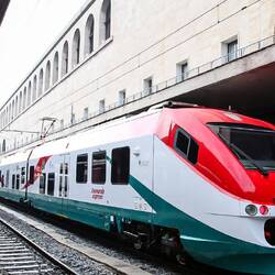 Mit dem Leonardo Express innerhalb von 30 Minuten zurück zum Flughafen - mit gleichem Namen.