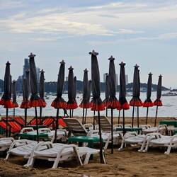 Leerer Strand.
