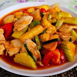 Hähnchen süß-sauer.