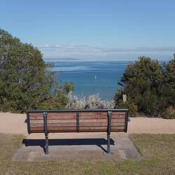 Arthur's Seat mit Sitzbank.
