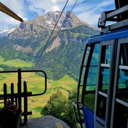 Bielenbahn mit Blick auf die Walenstöcke.