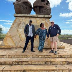 Hand-in-Hand der Zukunft zugewandt
