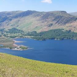 View of the southern part of Derwentwater heading to Falcon Crag