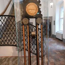 Voll spannend. Wasseruhr