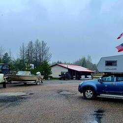 Truck Stop bei Schneefall
