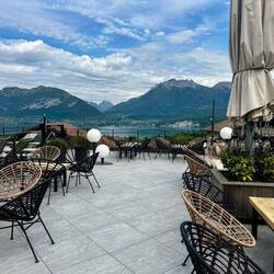 Bar area, but only open at weekends