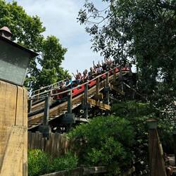 Stampida, eine nette Holzachterbahn