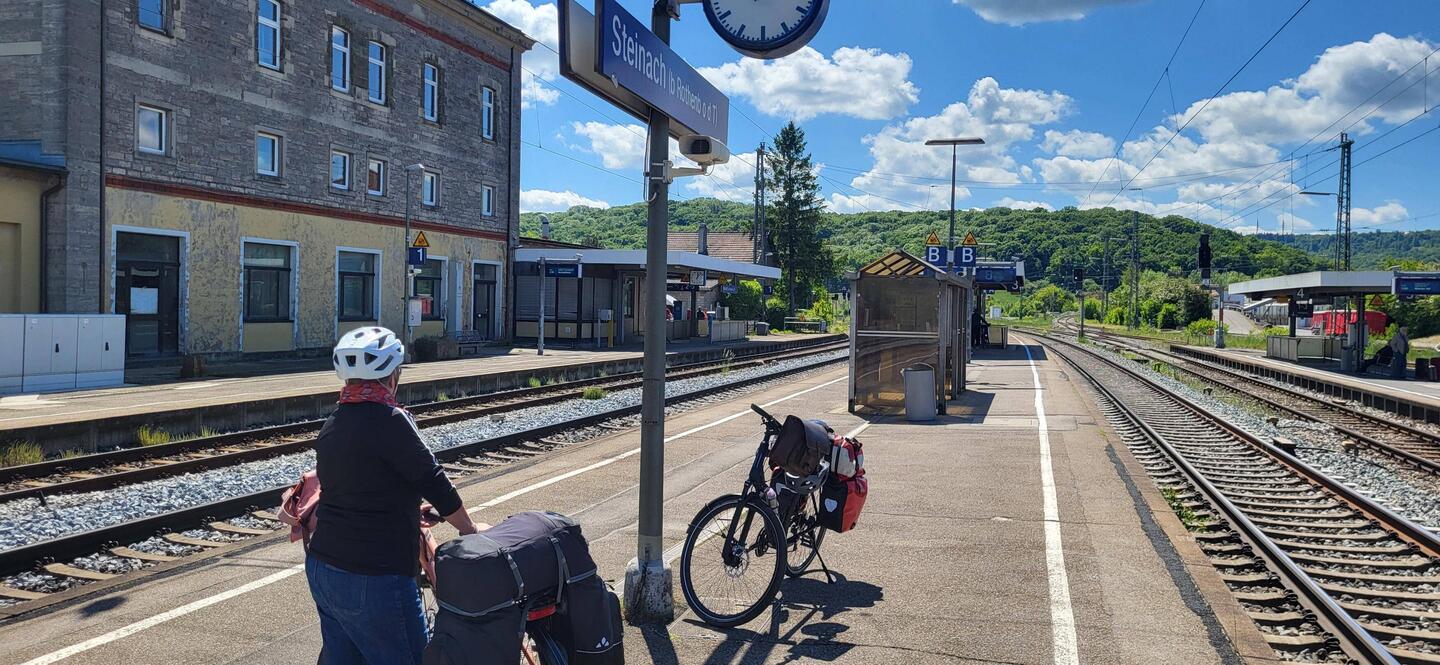 Fahrräder runter und wieder die Treppen hochtragen