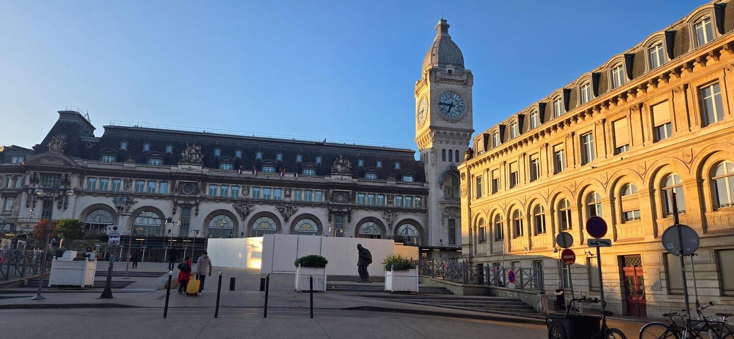 Gare de Lyon in morning sun