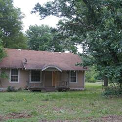 ... es gibt auch neue Häuser, aber viele sind an der 66 verlassen