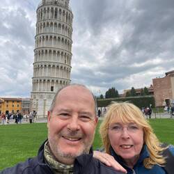 Ein Selfie am Schiefen Turm von Pisa musste natürlich sein 😜.