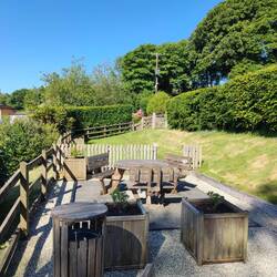 Der Außenbereich mit Blick aufs Moor