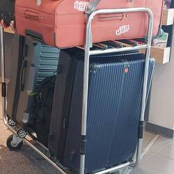 Inzwischen war auch der vermißte Gepäckwagen aus der Versenkung aufgetaucht.