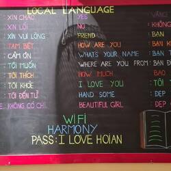 Nützliche Worte auf Vietnamesisch. Bei mir bleibt nur "hallo" und "danke" hängen