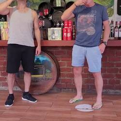 So entsteht Kanadisch-Deutsche Freundschaft 🥃