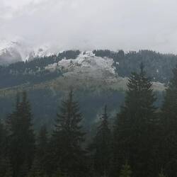 Schnee am Prisloppass