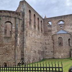 Rückansicht Stiftsruine