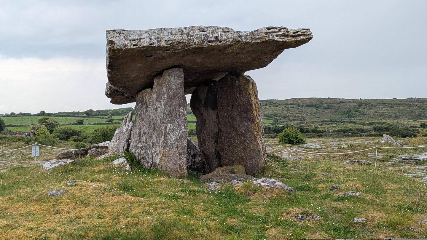 Poulnabrone-Dolmen