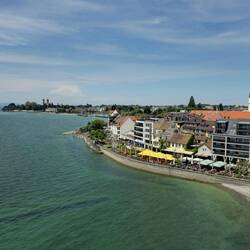 Blick vom Moleturm auf Friedrichshafen