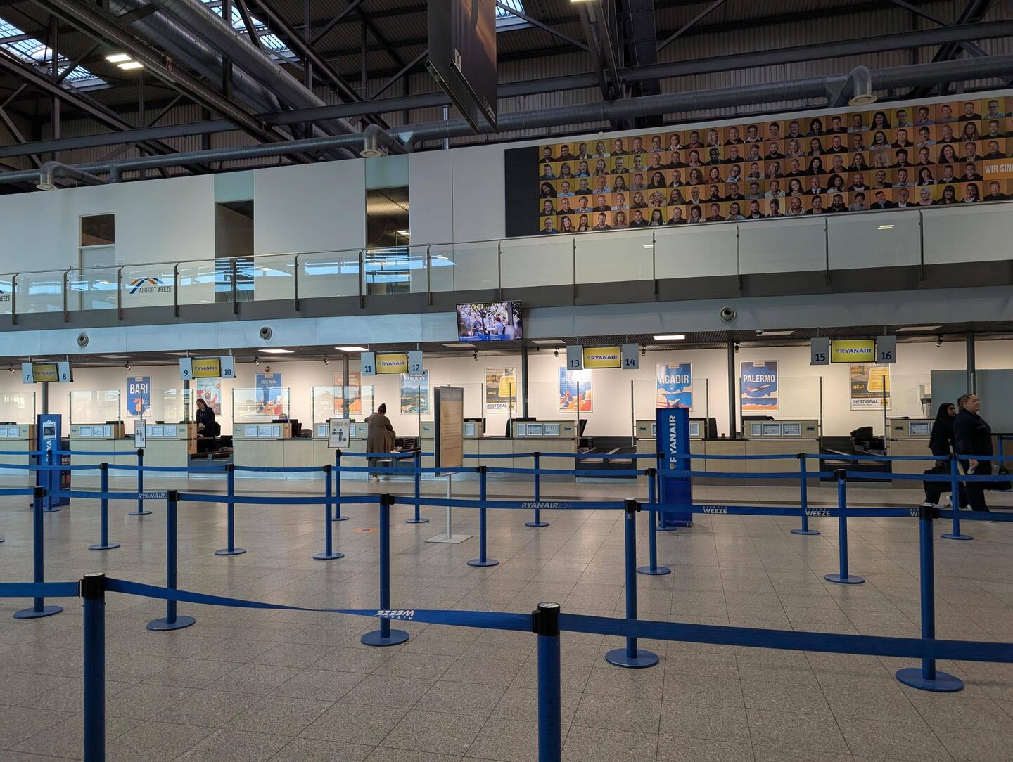 Der Flug mit Ryanair ab Weeze hat wieder super geklappt. Das Einchecken in Weeze ist stressfrei.