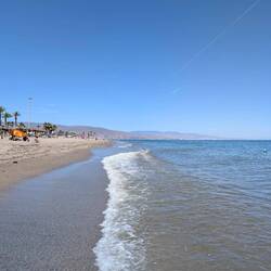 Der Strand in Roquetas de Mar.